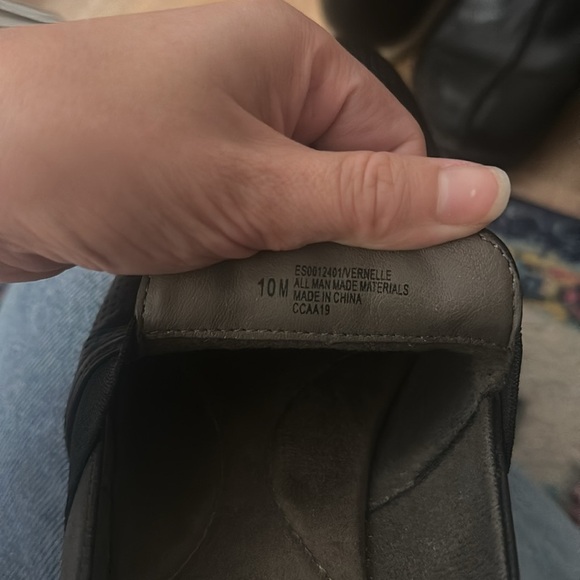 EUROSOFFT x SOFFT | Black Vernelle Loafers - Picture 7 of 7